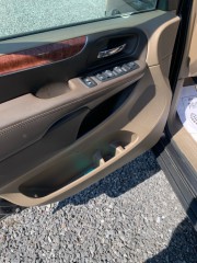 Image for 2011 Chrysler Town & Country Touring L ID: 6558807
