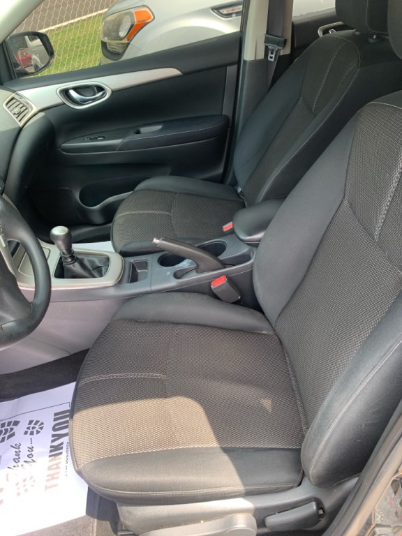 2015 Nissan Sentra Image 6