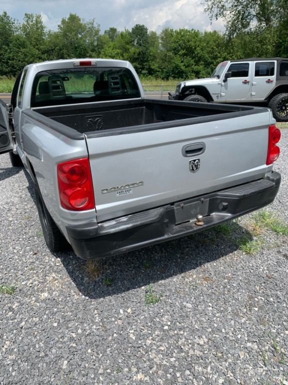 2006 Dodge Dakota Image 13