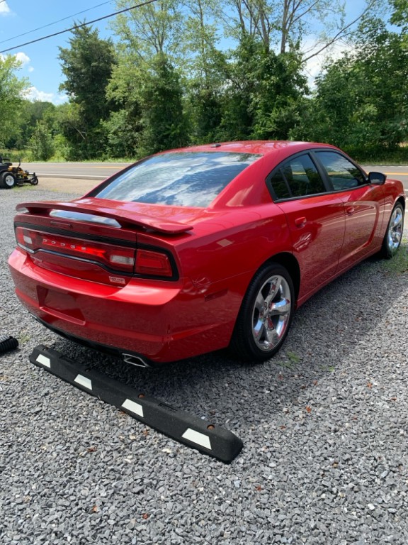 2011 Dodge Charger Image 8
