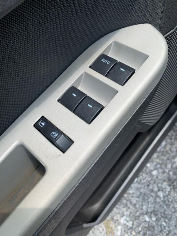 2011 Ford Escape Image 6