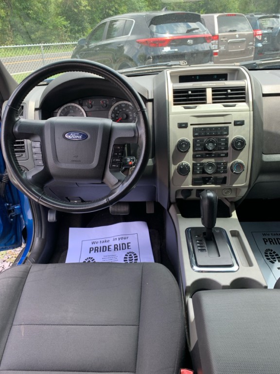 2011 Ford Escape Image 10