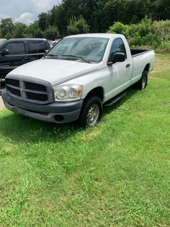 2007 Dodge Ram 1500 Image 2
