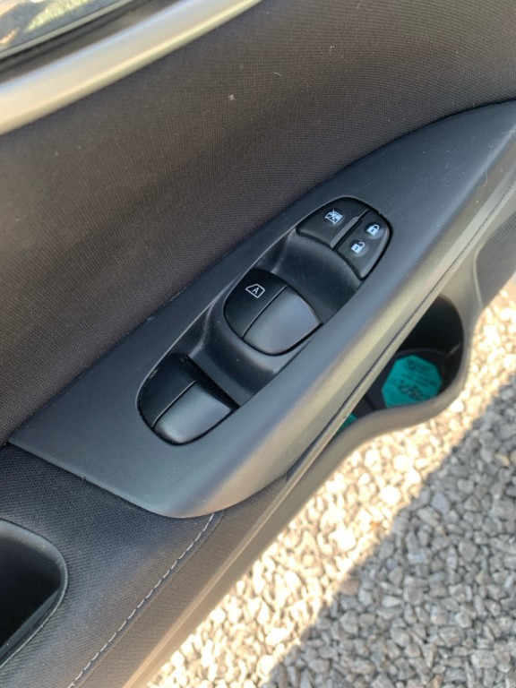 2014 Nissan Sentra Image 6