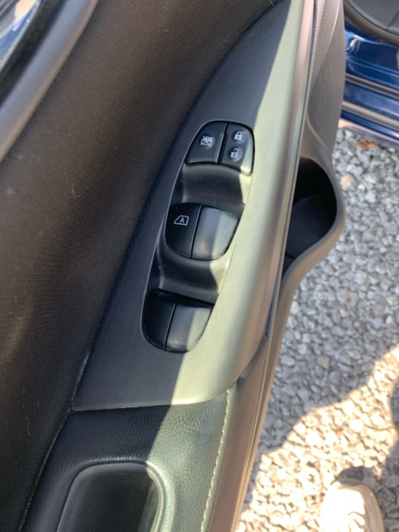 2019 Nissan Sentra Image 7