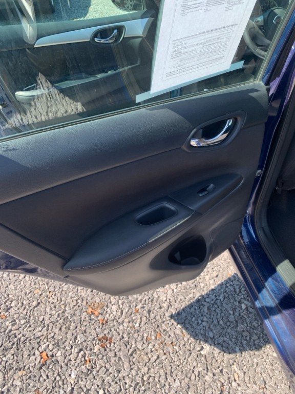 2019 Nissan Sentra Image 8