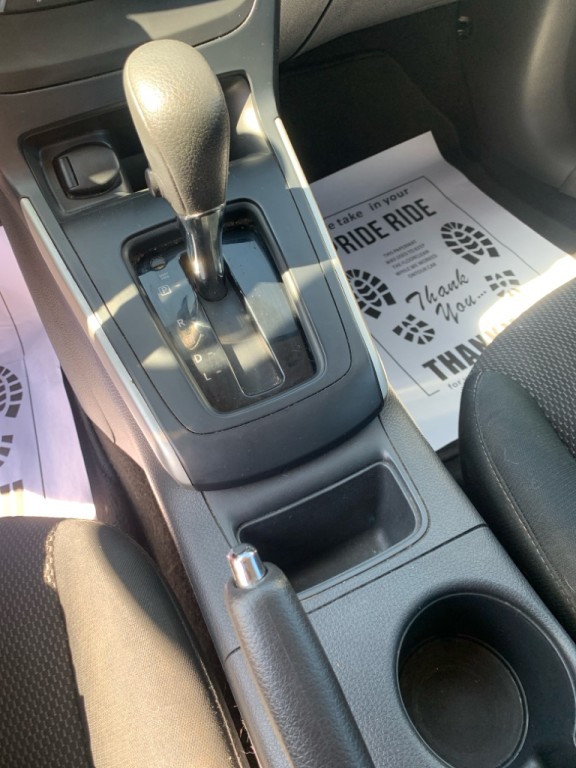 2019 Nissan Sentra Image 14