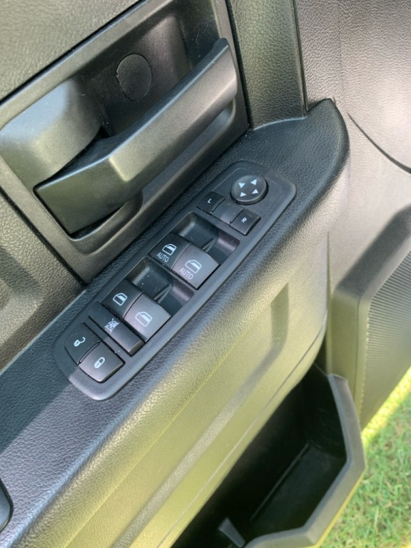 2014 RAM 1500 Image 7