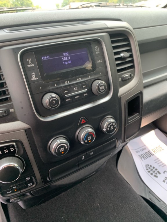 2015 RAM 1500 Image 12
