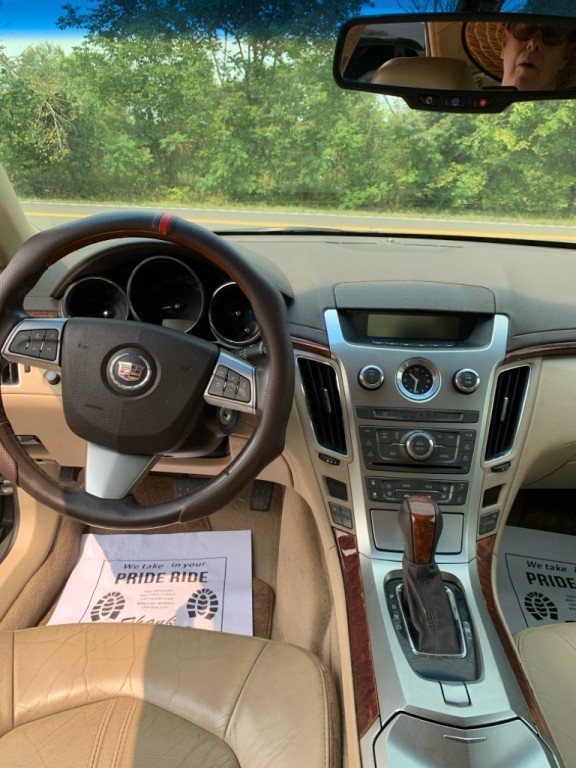 2011 Cadillac CTS Image 10