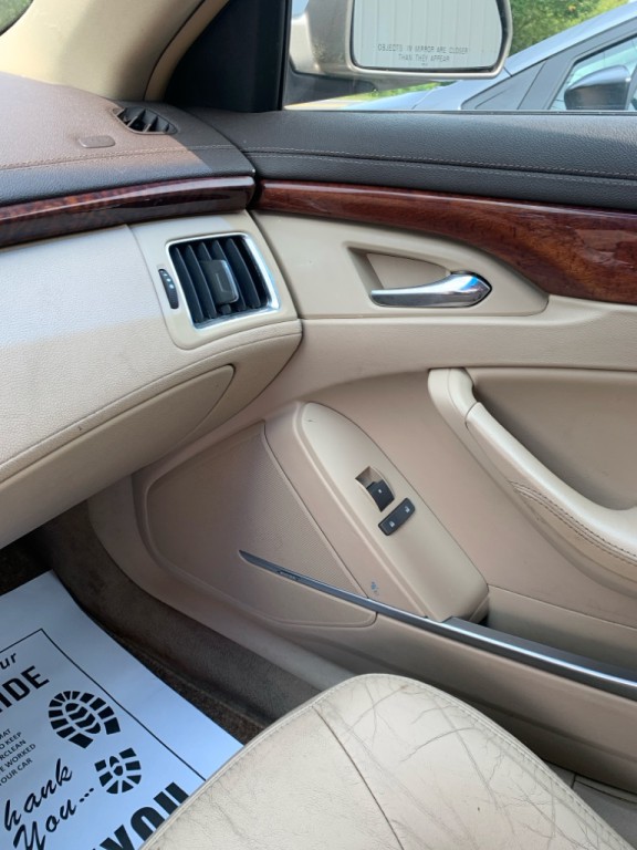2011 Cadillac CTS Image 12