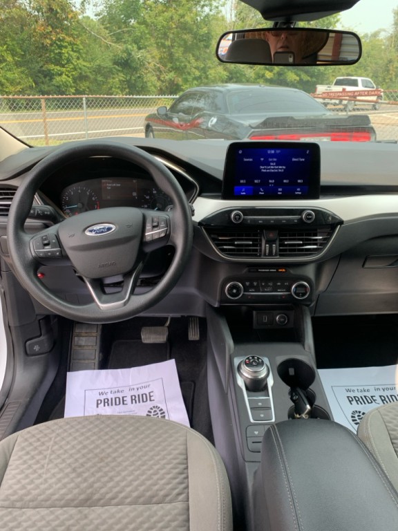 2020 Ford Escape Image 10