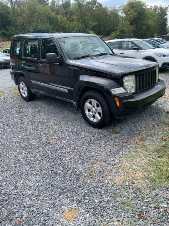 2011 Jeep Liberty Image 2