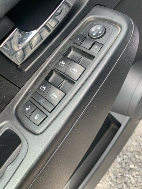 2011 Jeep Liberty Image 6