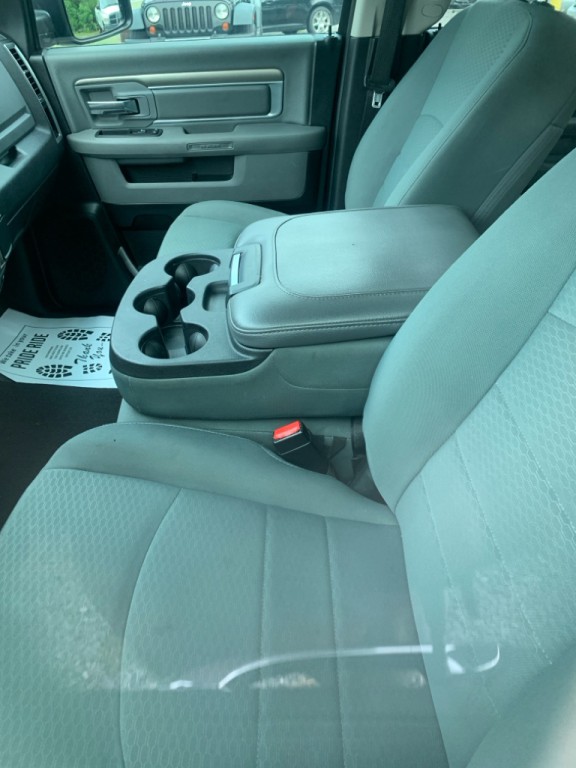 2017 RAM 1500 Image 7