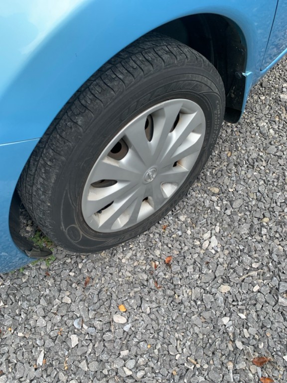 2015 Nissan Versa Image 3