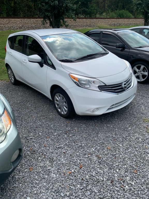 2015 Nissan Versa Image 18