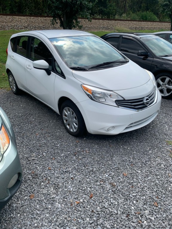 2015 Nissan Versa Image 19