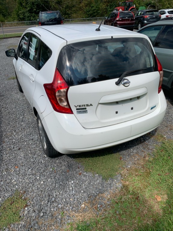 2015 Nissan Versa Image 21