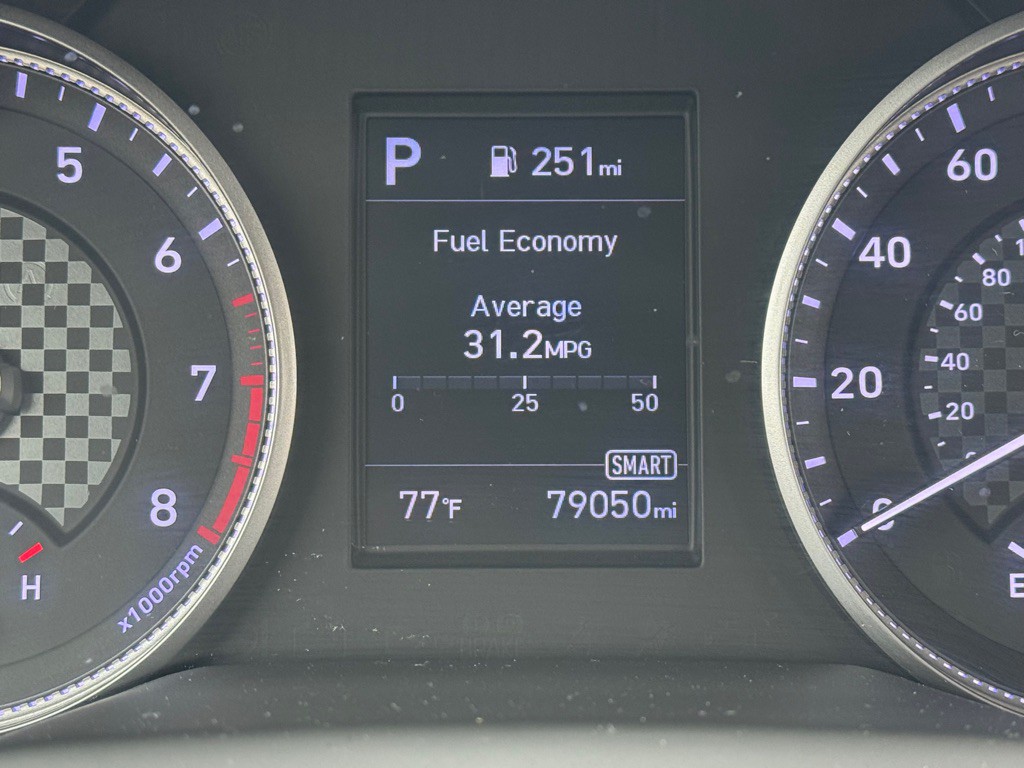 2019 Hyundai Elantra Image 3