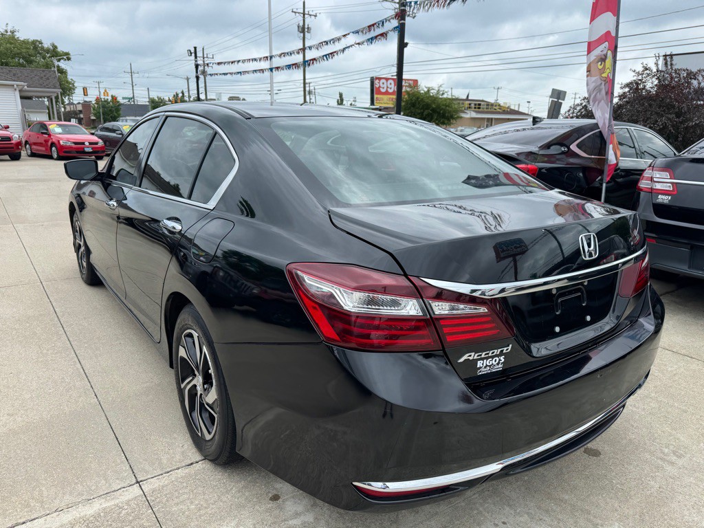 2017 Honda Accord Image 7