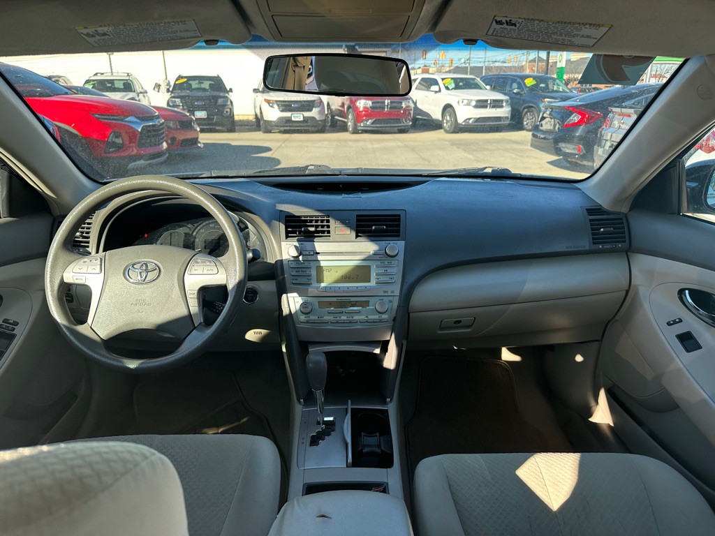 2009 Toyota Camry Image 12