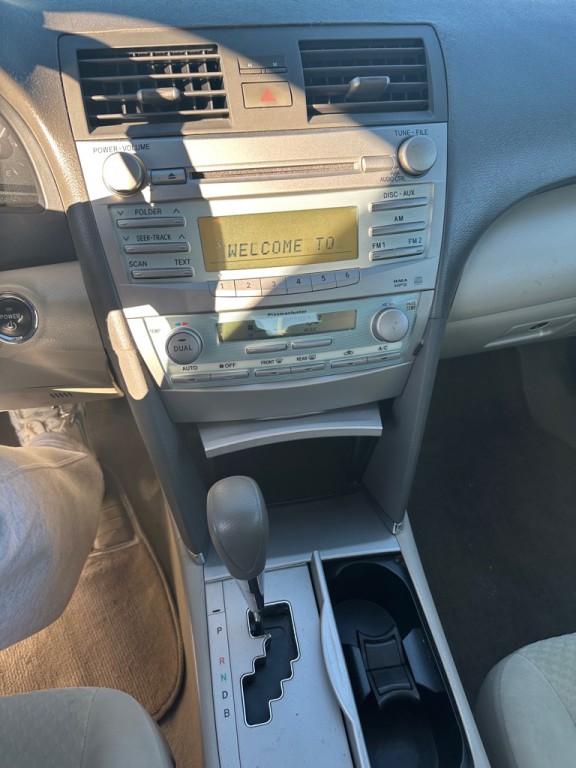 2009 Toyota Camry Image 14