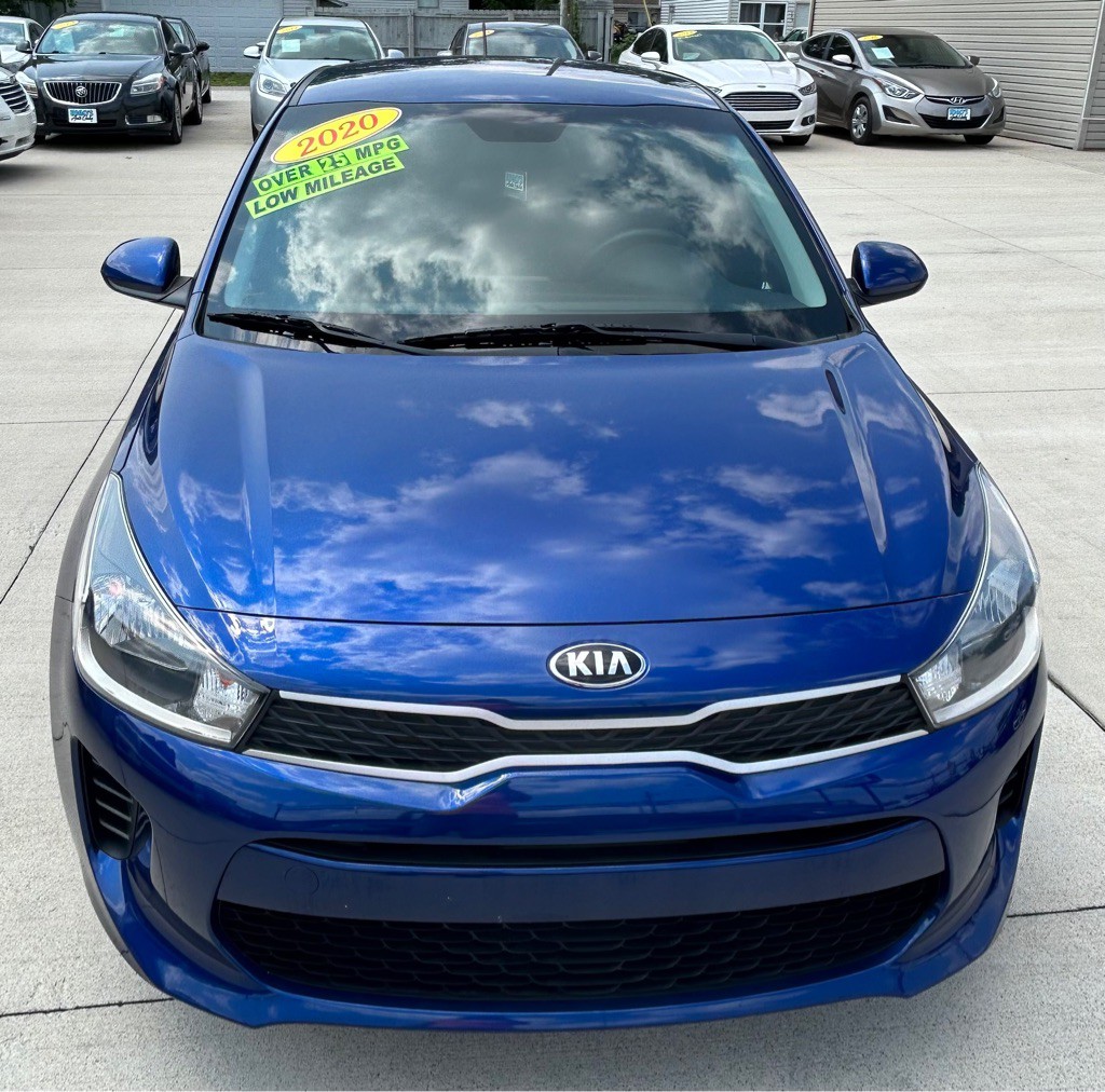 2020 Kia Rio Image 2