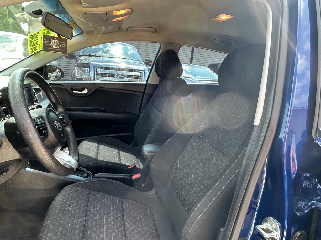 2020 Kia Rio Image 7