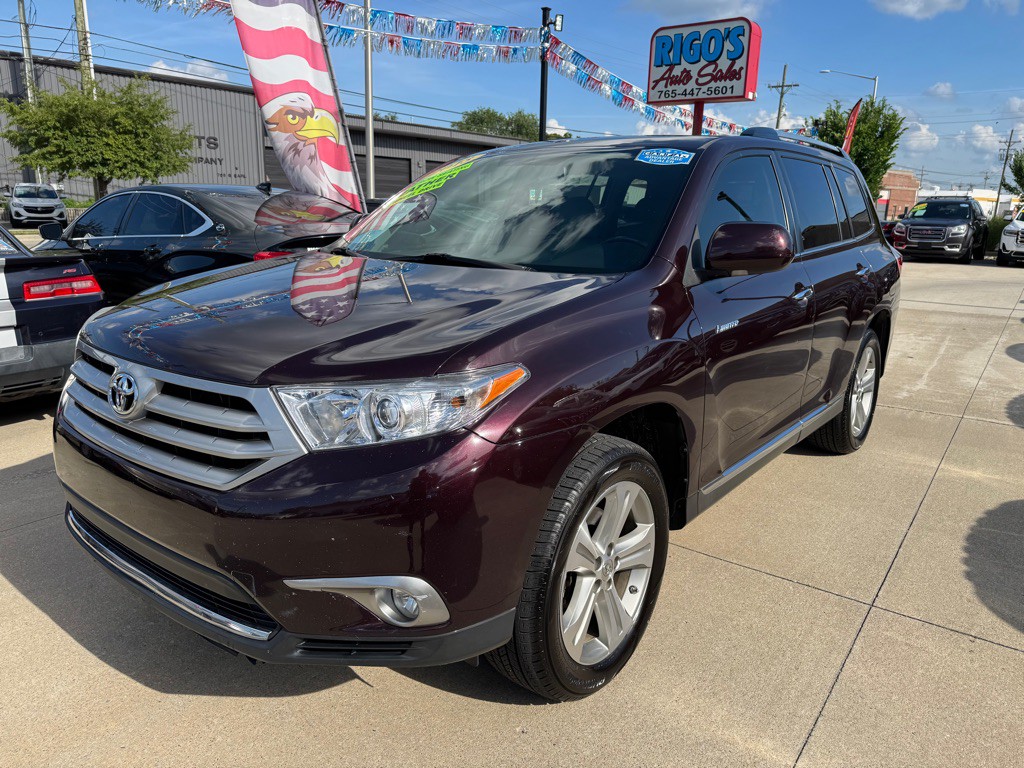 2013 Toyota Highlander Image 2