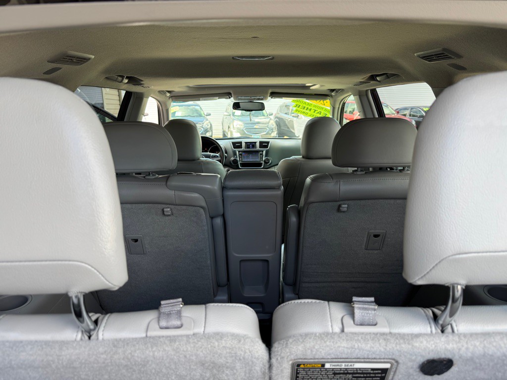 2013 Toyota Highlander Image 7