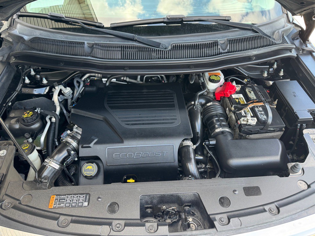 2016 Ford Explorer Image 11