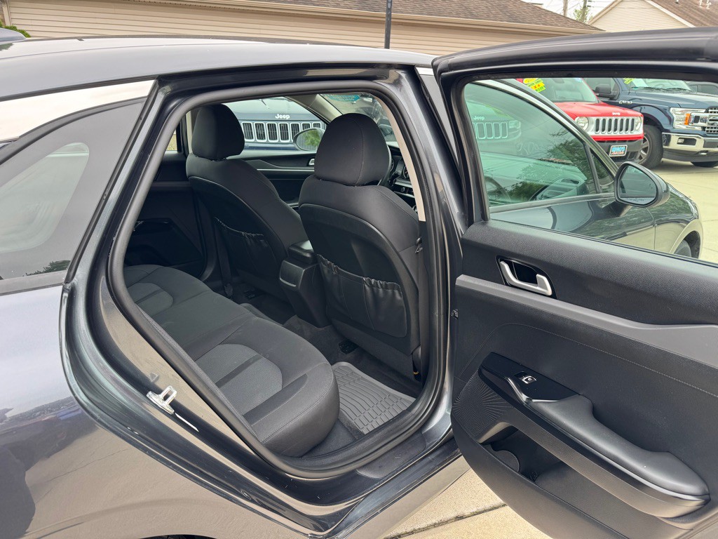 2021 Kia K5 Image 11