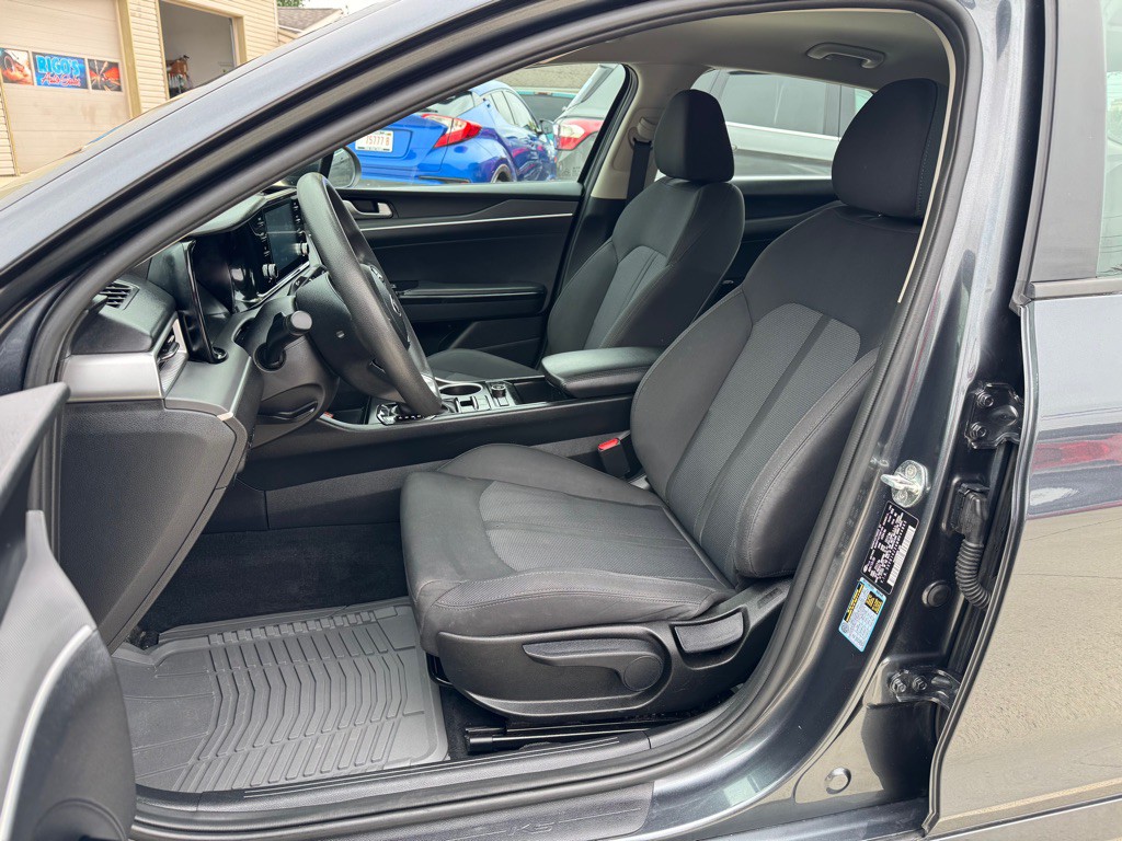 2021 Kia K5 Image 15