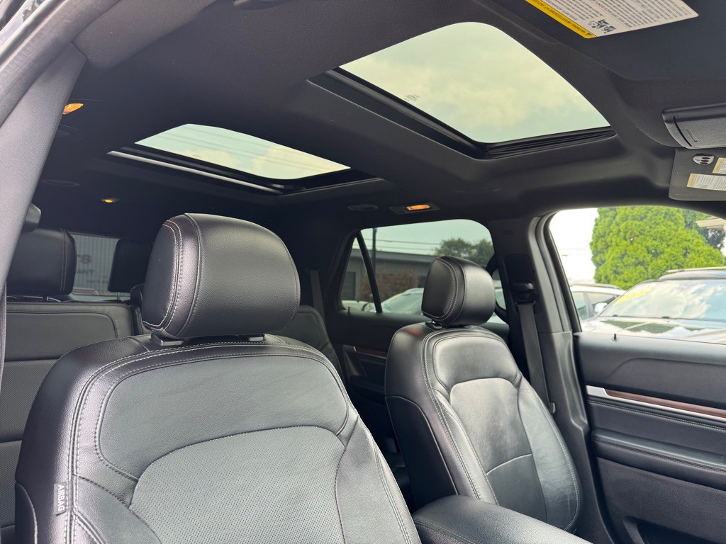 2017 Ford Explorer Image 13