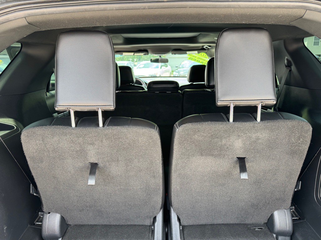 2017 Ford Explorer Image 16
