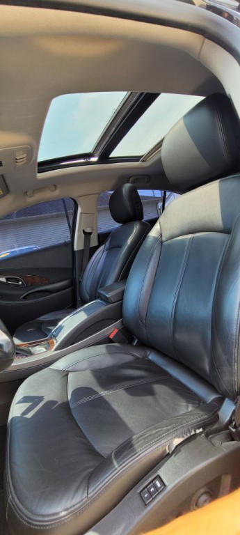 2013 Buick Lacrosse Image 11