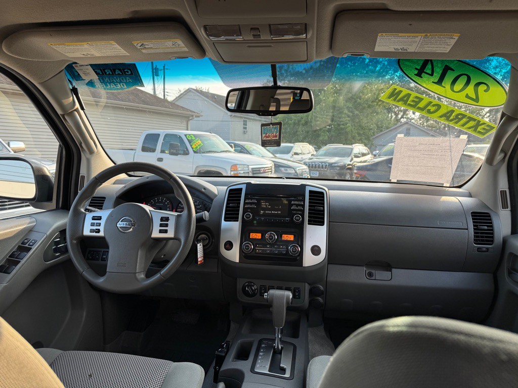 2014 Nissan Frontier Image 6