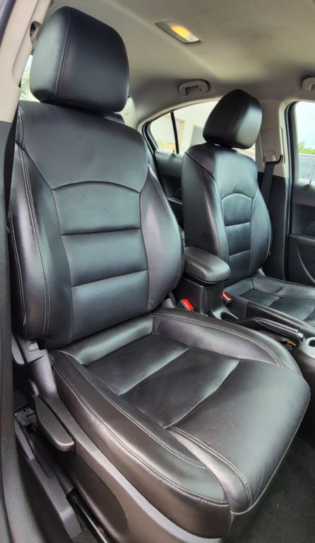 2016 Chevrolet Cruze Image 12