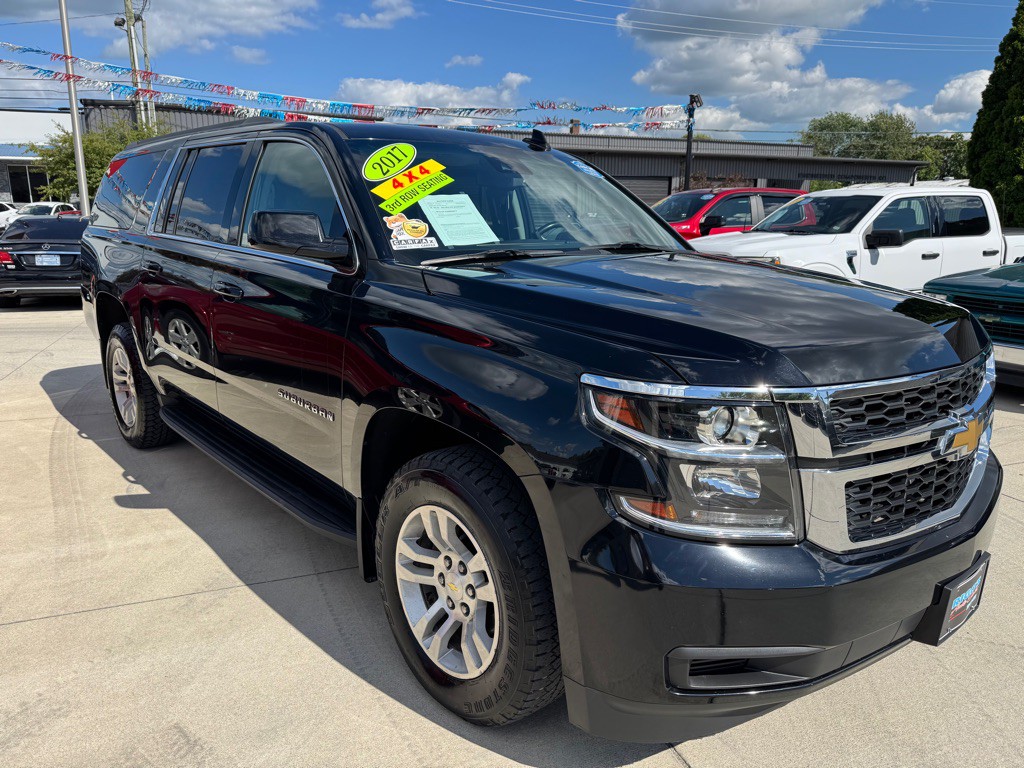2017 Chevrolet Suburban Image 1