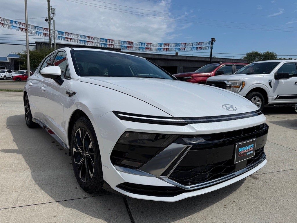 2025 Hyundai Sonata Image 1