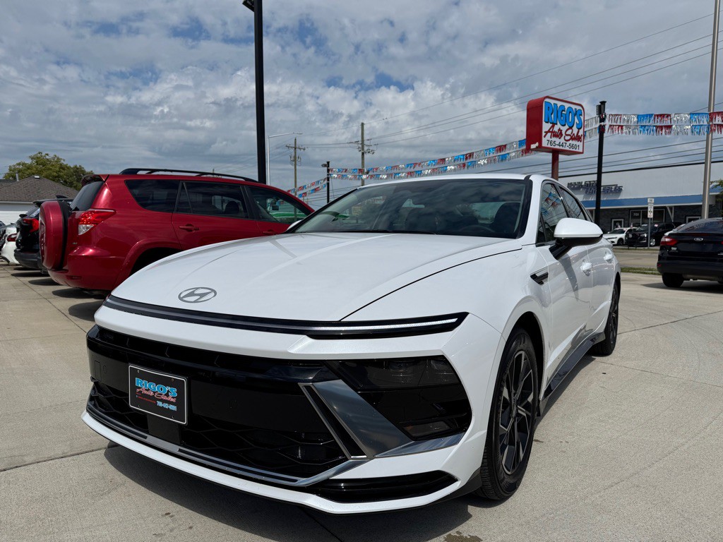 2025 Hyundai Sonata Image 3