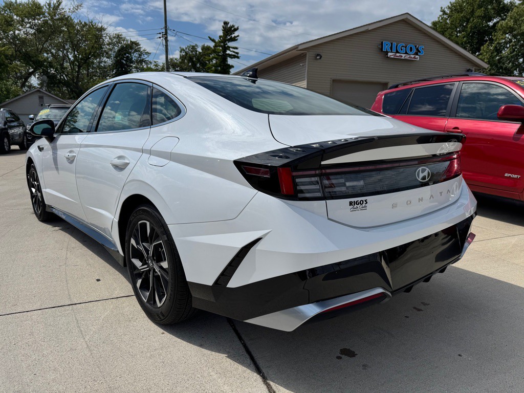 2025 Hyundai Sonata Image 4