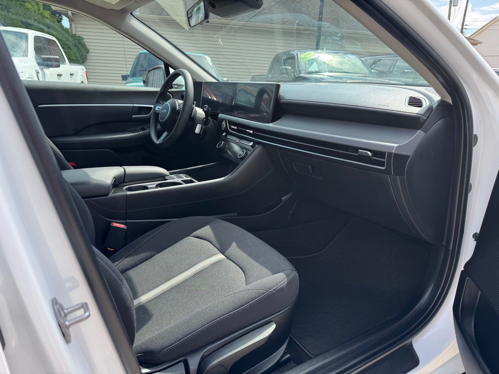 2025 Hyundai Sonata Image 8