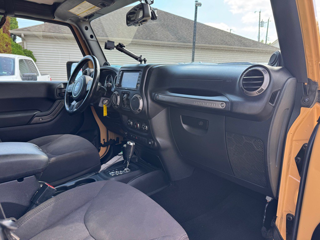 2014 Jeep Wrangler Unlimited Image 9