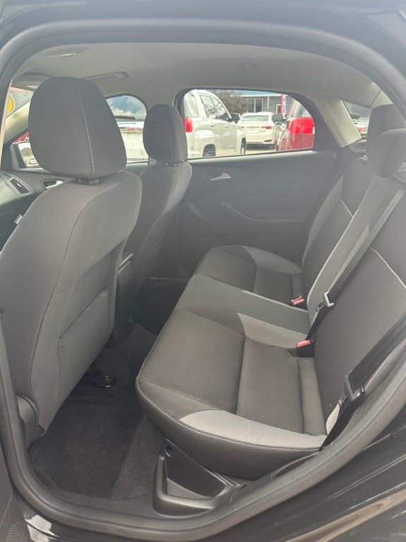 2014 Ford Focus Image 10