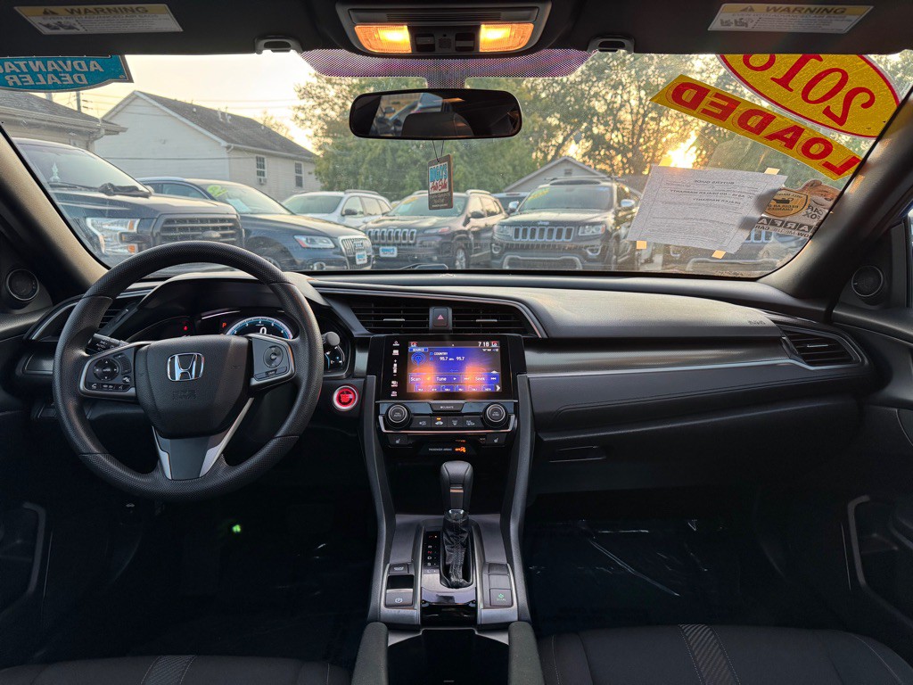 2018 Honda Civic Image 12