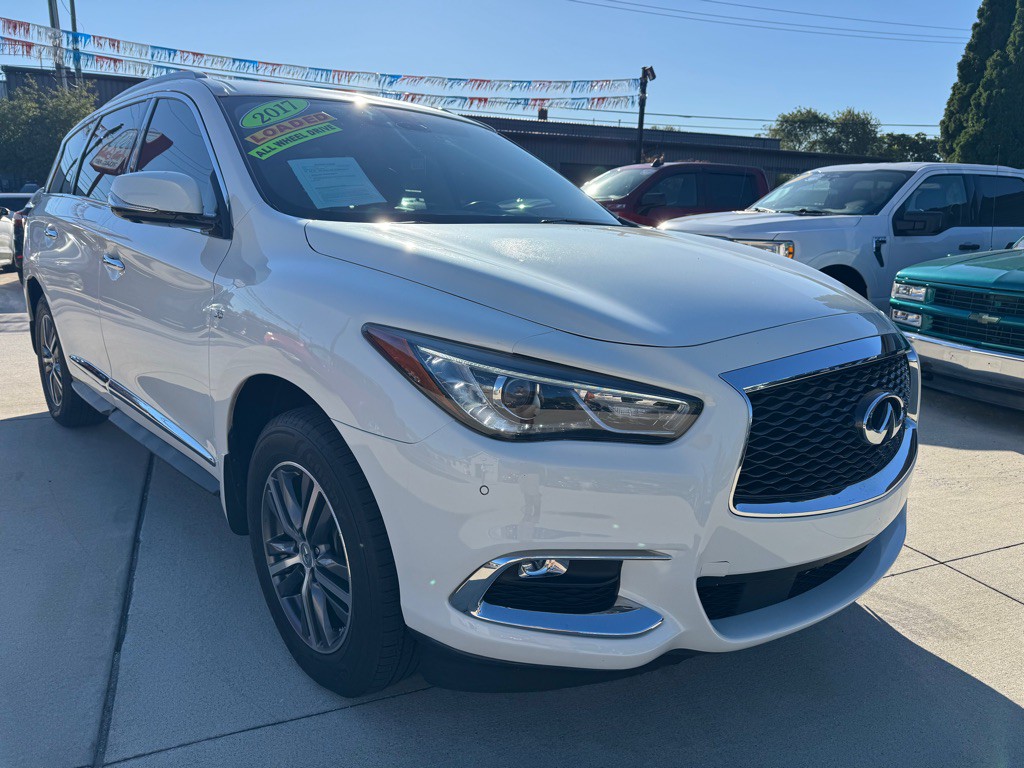 2017 INFINITI QX60 Image 1