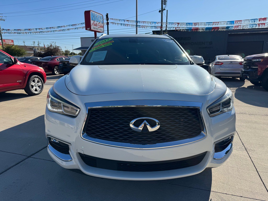 2017 INFINITI QX60 Image 2