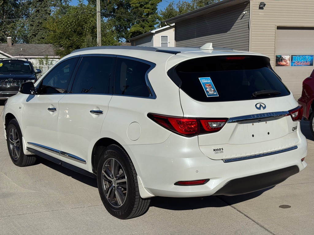 2017 INFINITI QX60 Image 4